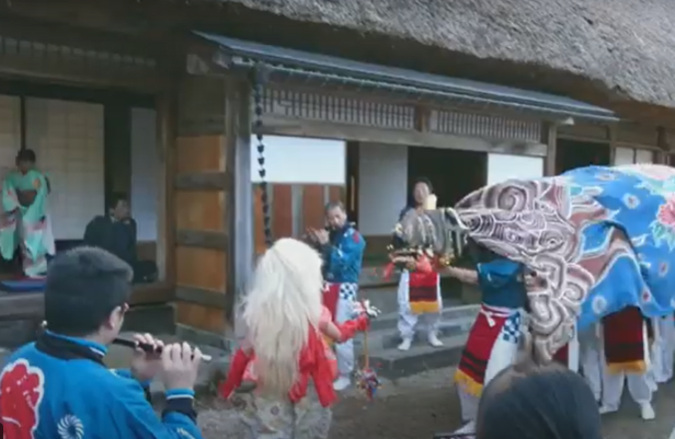 五箇山 岩瀬家 五箇山の伝統的な祭り 獅子舞